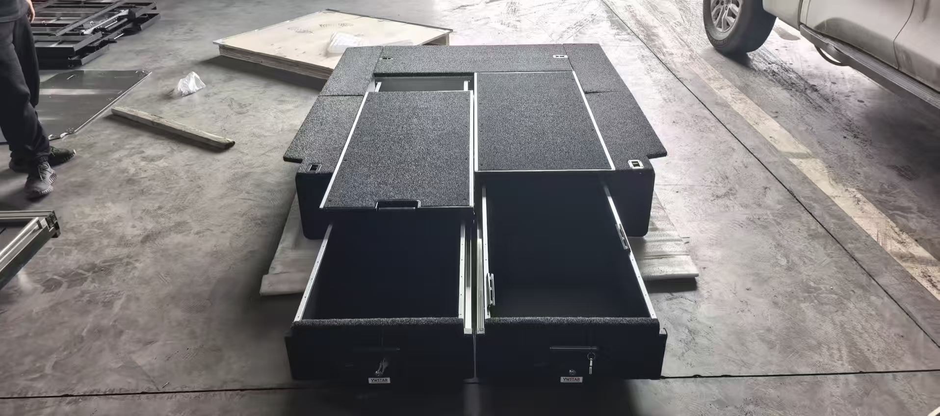 Independent drawer module view